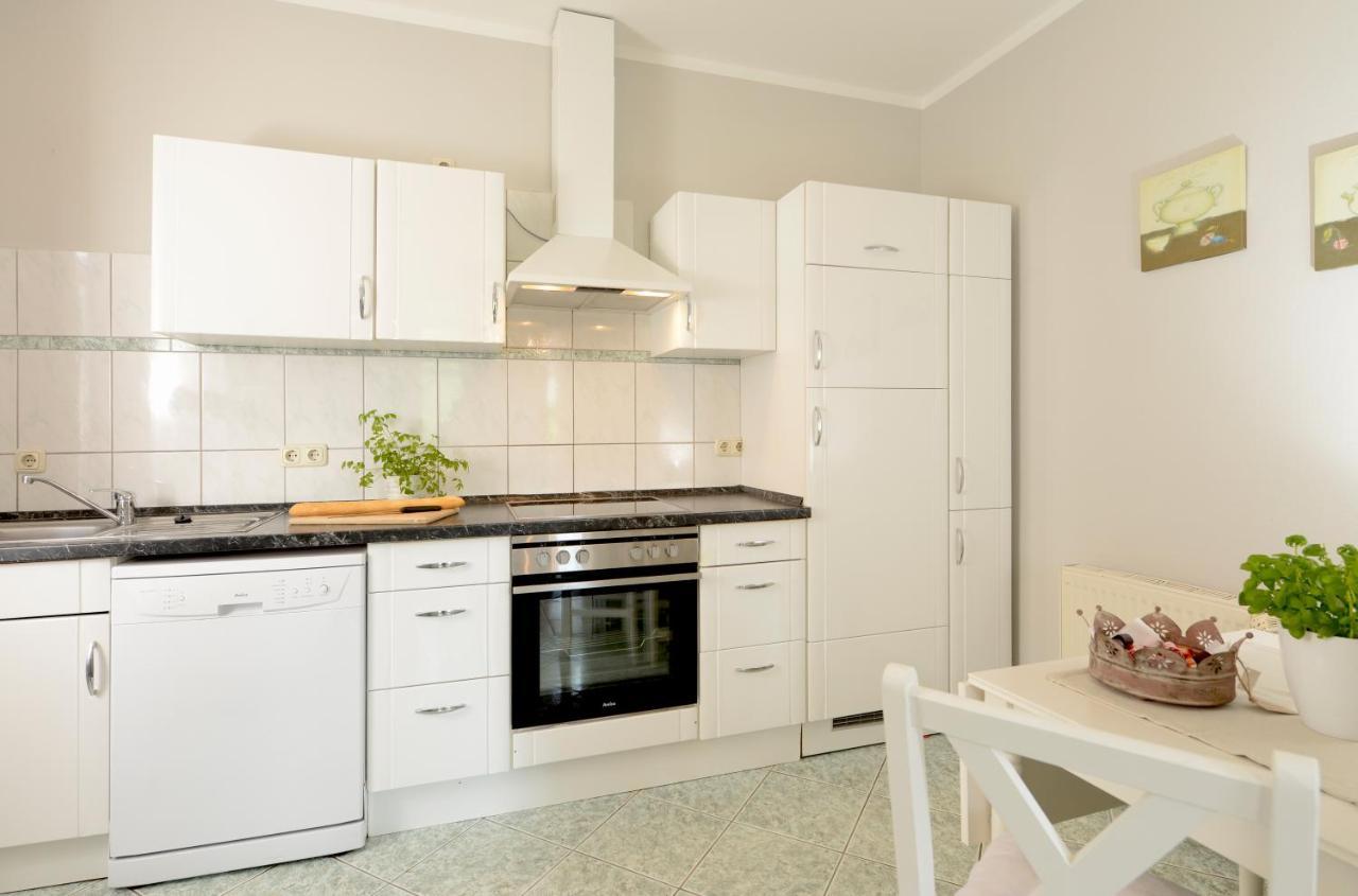 Ferienhaus Fuer 8 Personen Mit Kamin & Terrasse Boltenhagen  Eksteriør billede