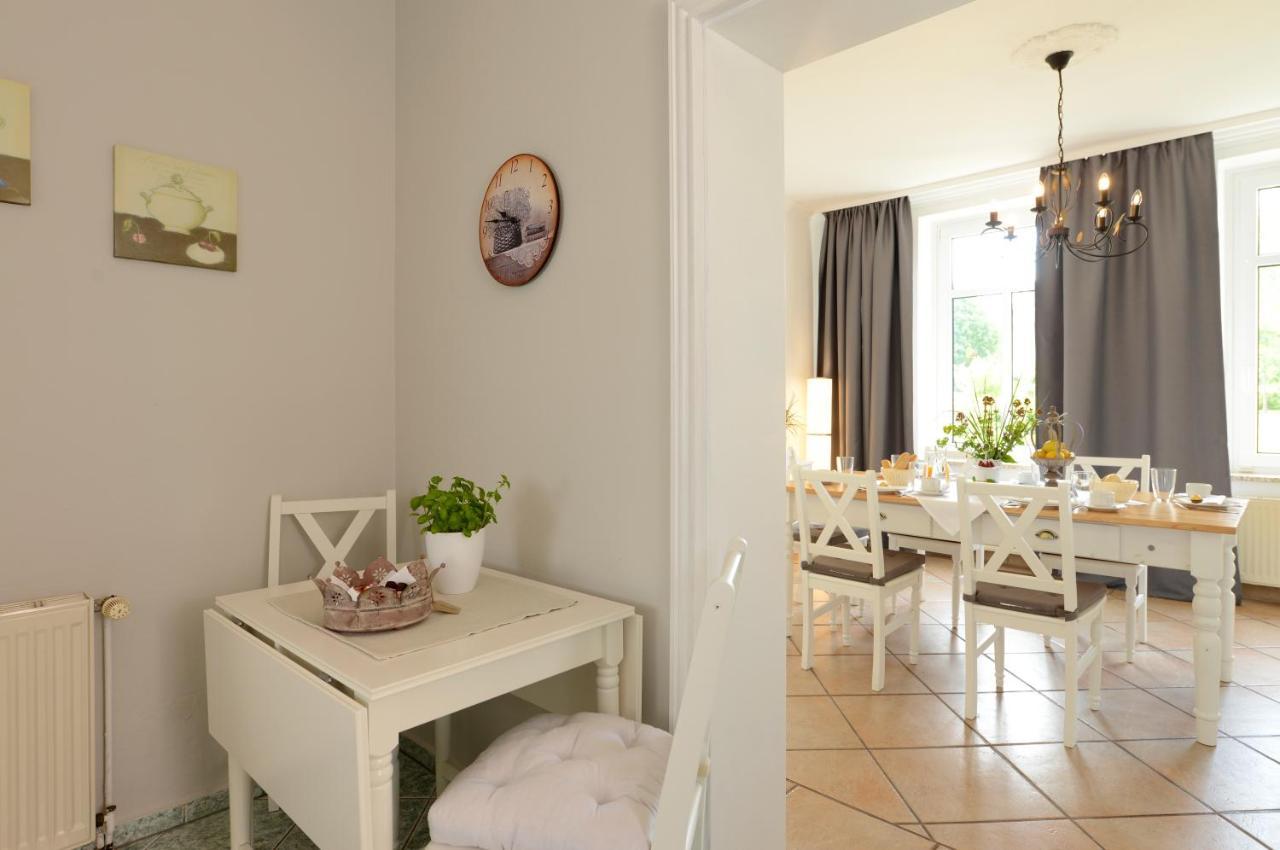 Ferienhaus Fuer 8 Personen Mit Kamin & Terrasse Boltenhagen  Eksteriør billede